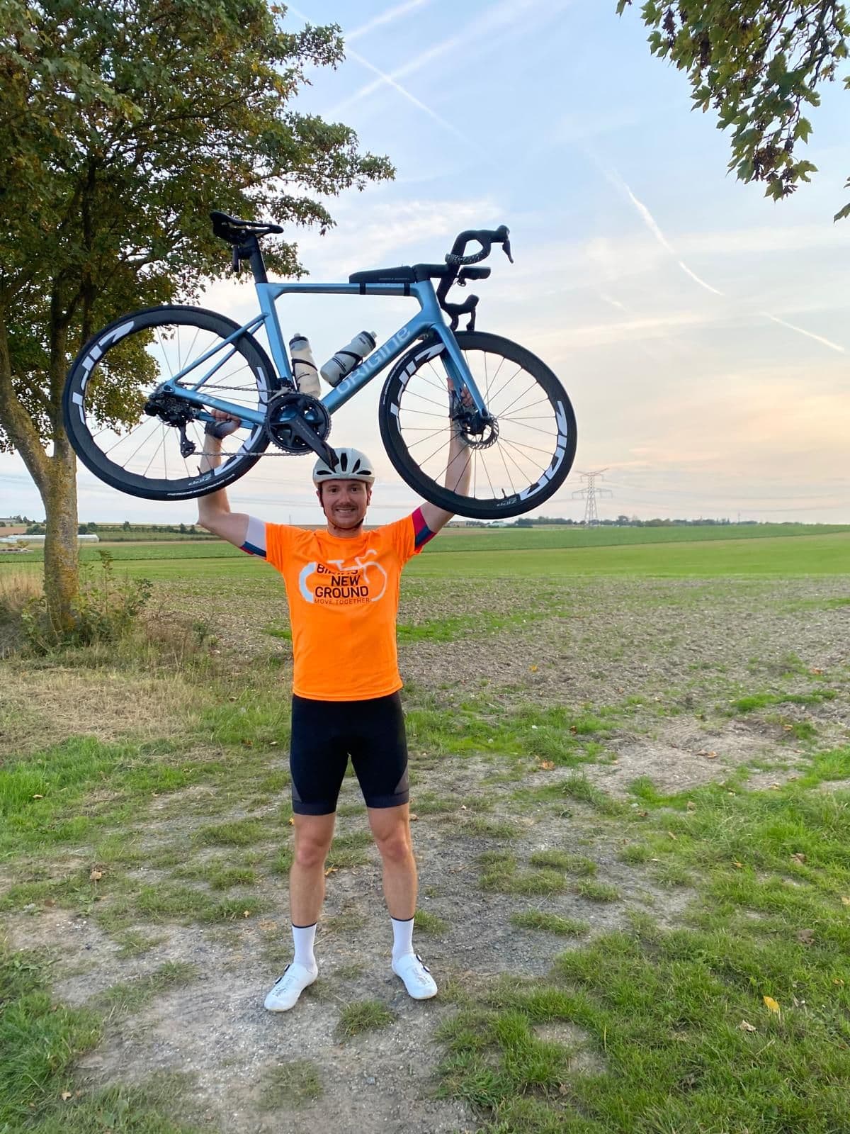 WhatsApp Image 2025-10-01 à 10.48.37_4fff09a3.jpg